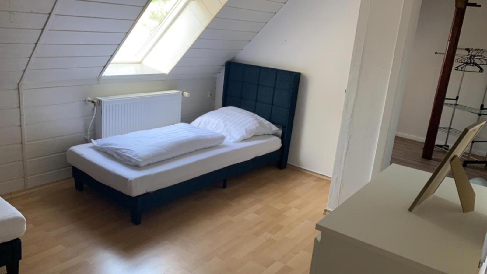 Zimmer In Wohnung, Monteure, Zentral, Enger 外观 照片