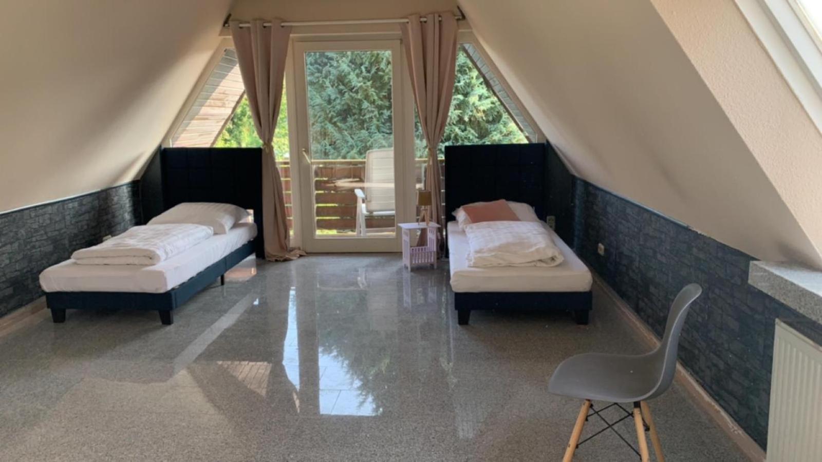 Zimmer In Wohnung, Monteure, Zentral, Enger 外观 照片